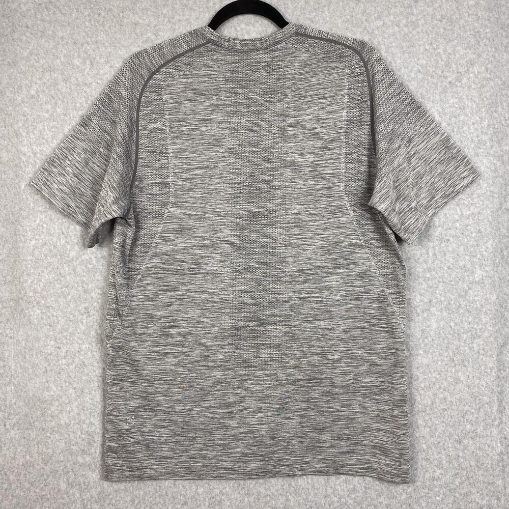 Lululemon Shirt Mens Size L Metal Vent Tech Short Sleeve V Neck in Slate White - Picture 4 of 8